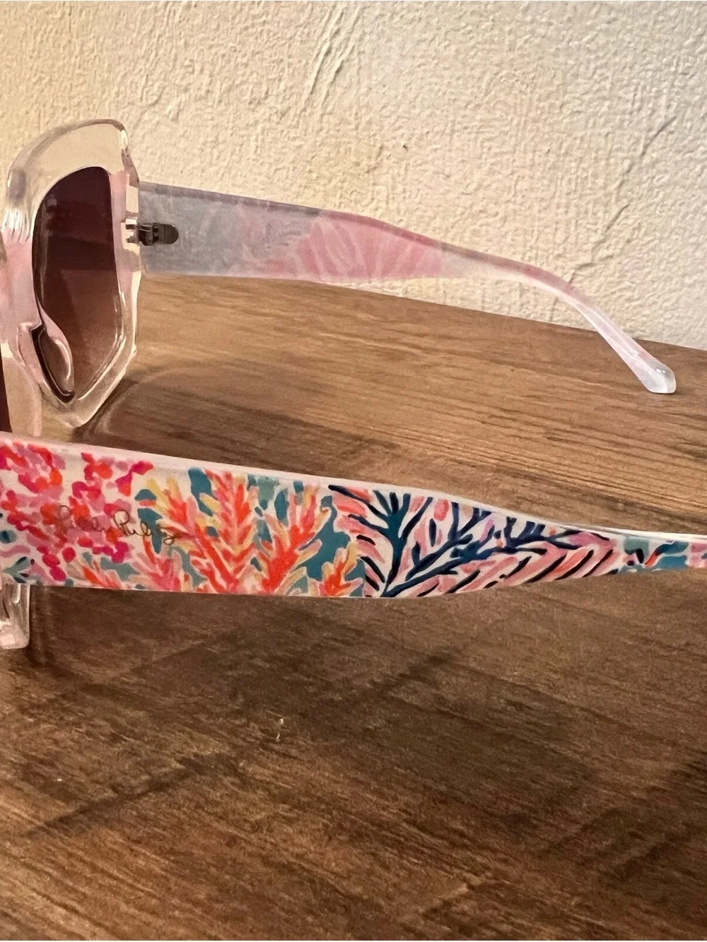 Lilly Pulitzer Oversized Square Splashdance Sunglasses Style # 010239